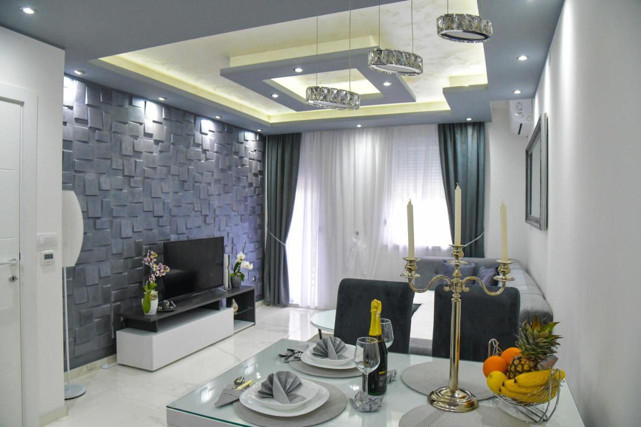 Apartman Nina Sremska Mitrovica Esterno foto