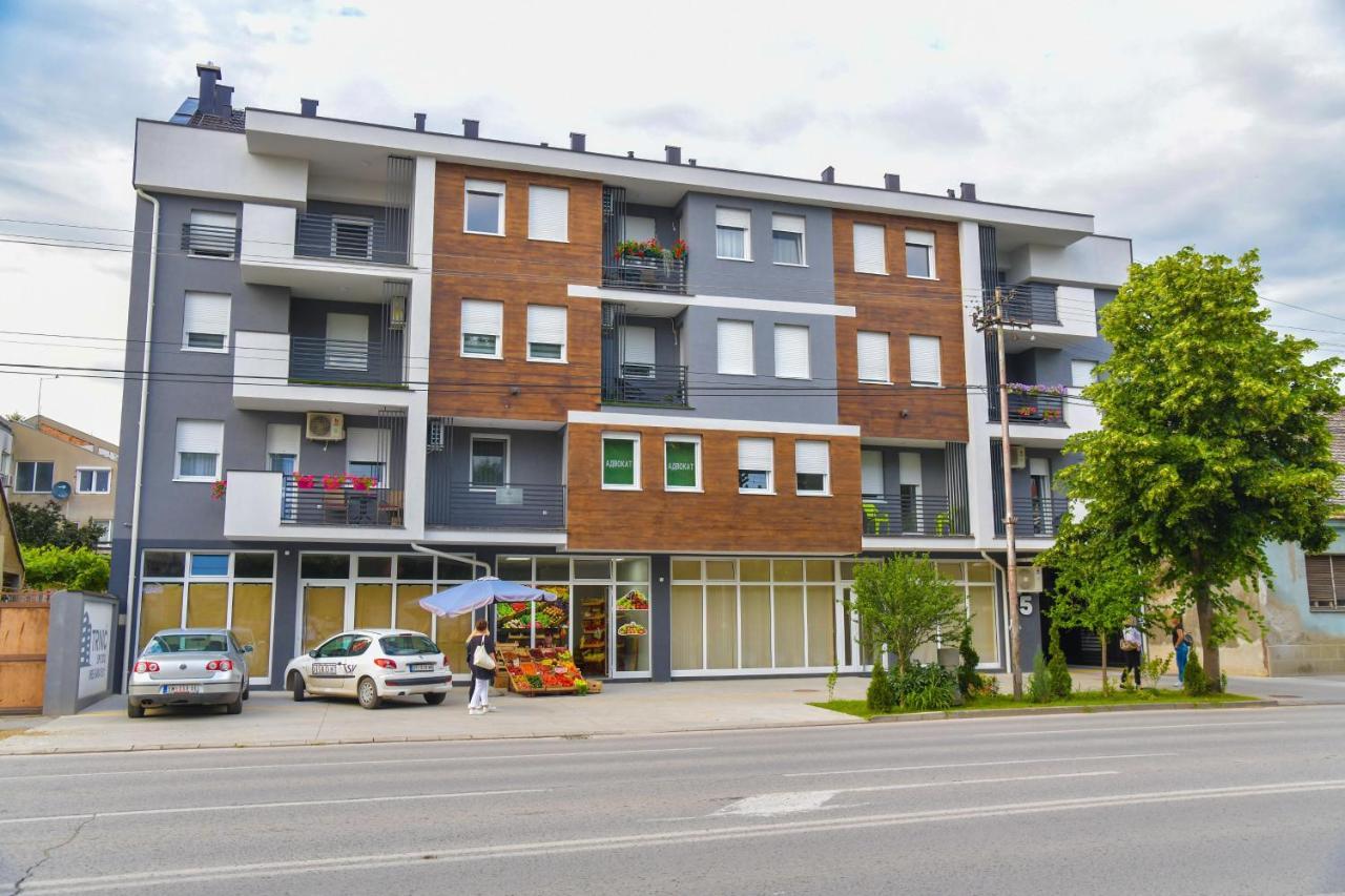 Apartman Nina Sremska Mitrovica Esterno foto
